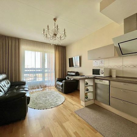 Apartment On Avenue Taikos 120 C Klaipėda Esterno foto